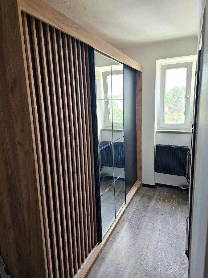 Apartman Opava S Parkovanim ภายนอก รูปภาพ
