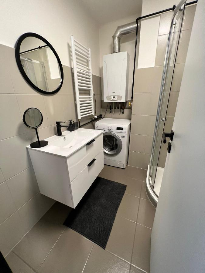 Apartman Opava S Parkovanim ภายนอก รูปภาพ