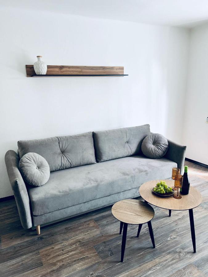 Apartman Opava S Parkovanim ภายนอก รูปภาพ