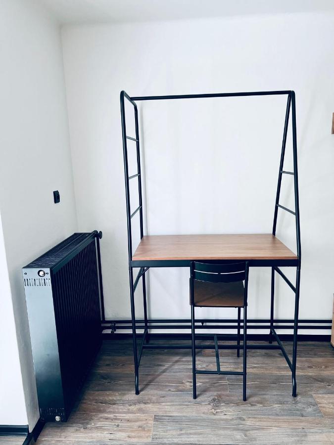 Apartman Opava S Parkovanim ภายนอก รูปภาพ