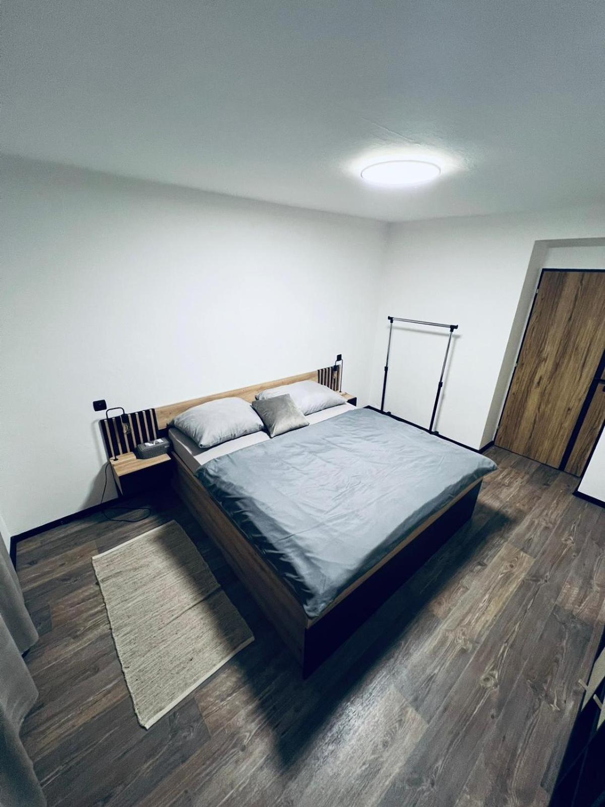 Apartman Opava S Parkovanim ภายนอก รูปภาพ